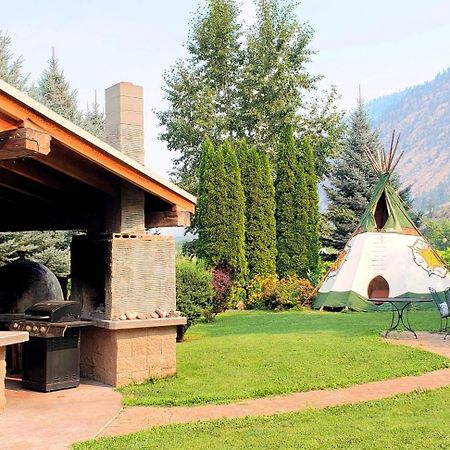 Similkameen Wild Resort & Winery Retreat Osoyoos Bagian luar foto