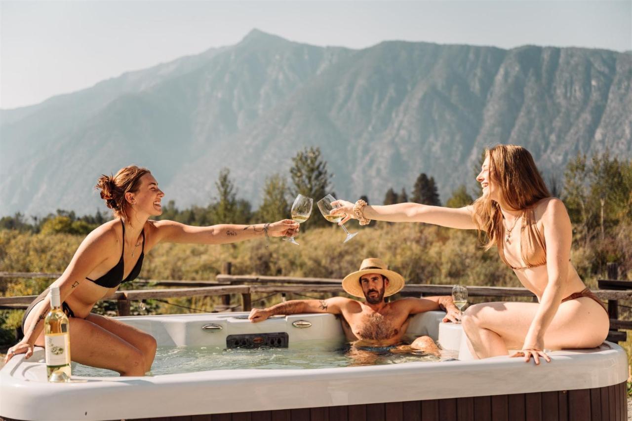 Similkameen Wild Resort & Winery Retreat Osoyoos Bagian luar foto