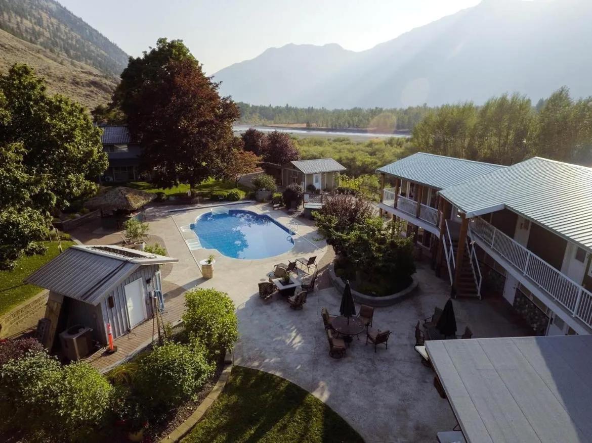 Similkameen Wild Resort & Winery Retreat Osoyoos Bagian luar foto