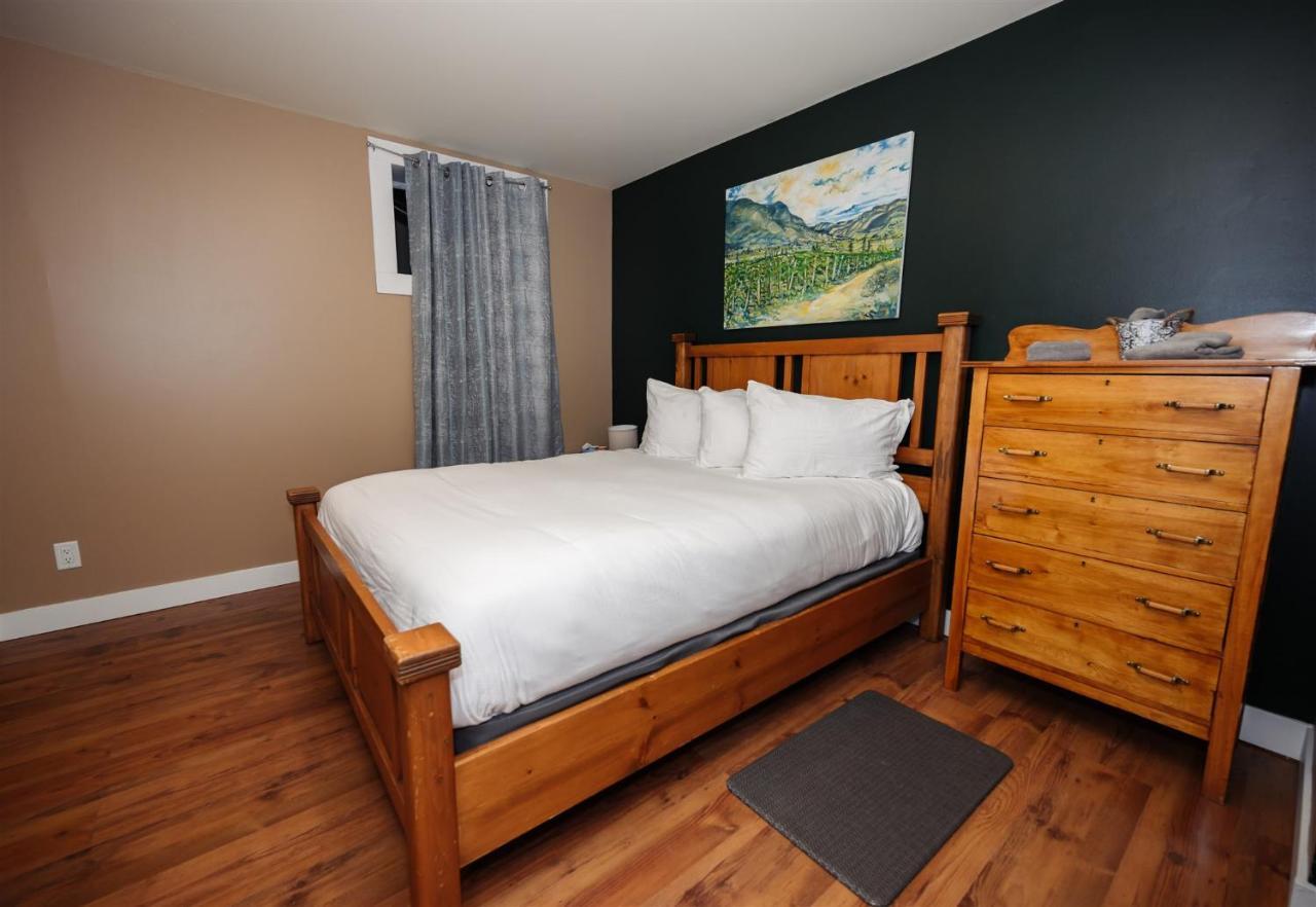 Similkameen Wild Resort & Winery Retreat Osoyoos Bagian luar foto