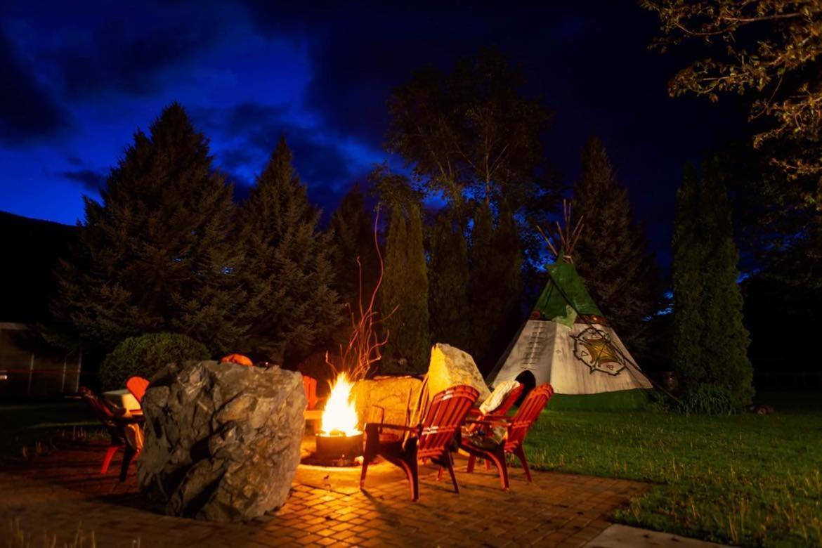 Similkameen Wild Resort & Winery Retreat Osoyoos Bagian luar foto